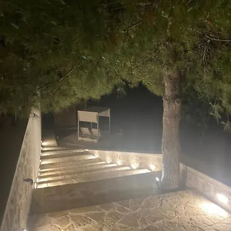 Flora Villa *